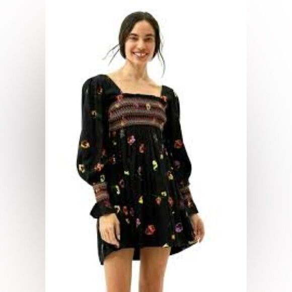 Urban Outfitters Dresses & Skirts - NWT URBAN OUTFITTERS M Black Lagenlook Floral Smocked Long Sleeve Mini Dress